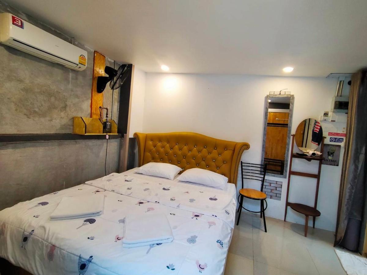 Ruenthip Homestay Bangkok Eksteriør billede