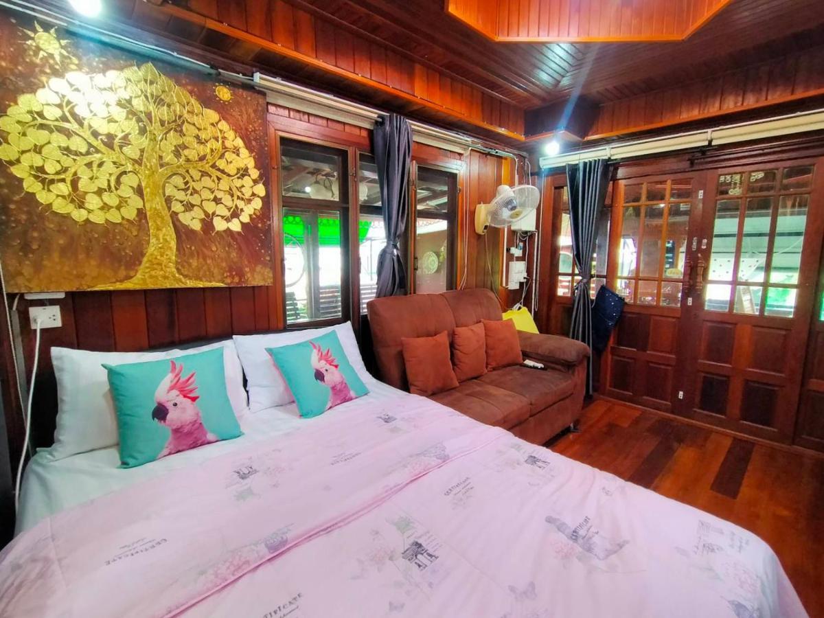 Ruenthip Homestay Bangkok Eksteriør billede