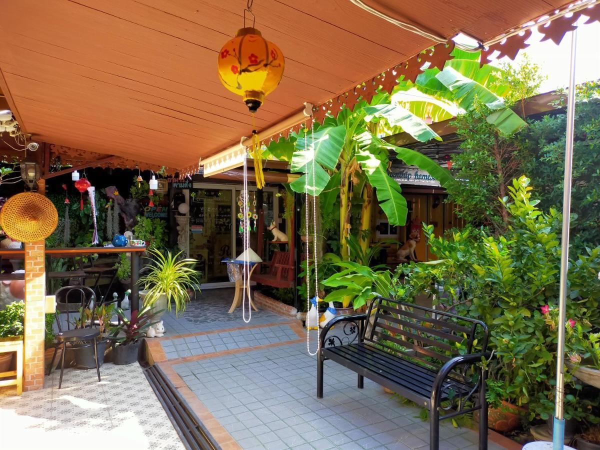 Ruenthip Homestay Bangkok Eksteriør billede