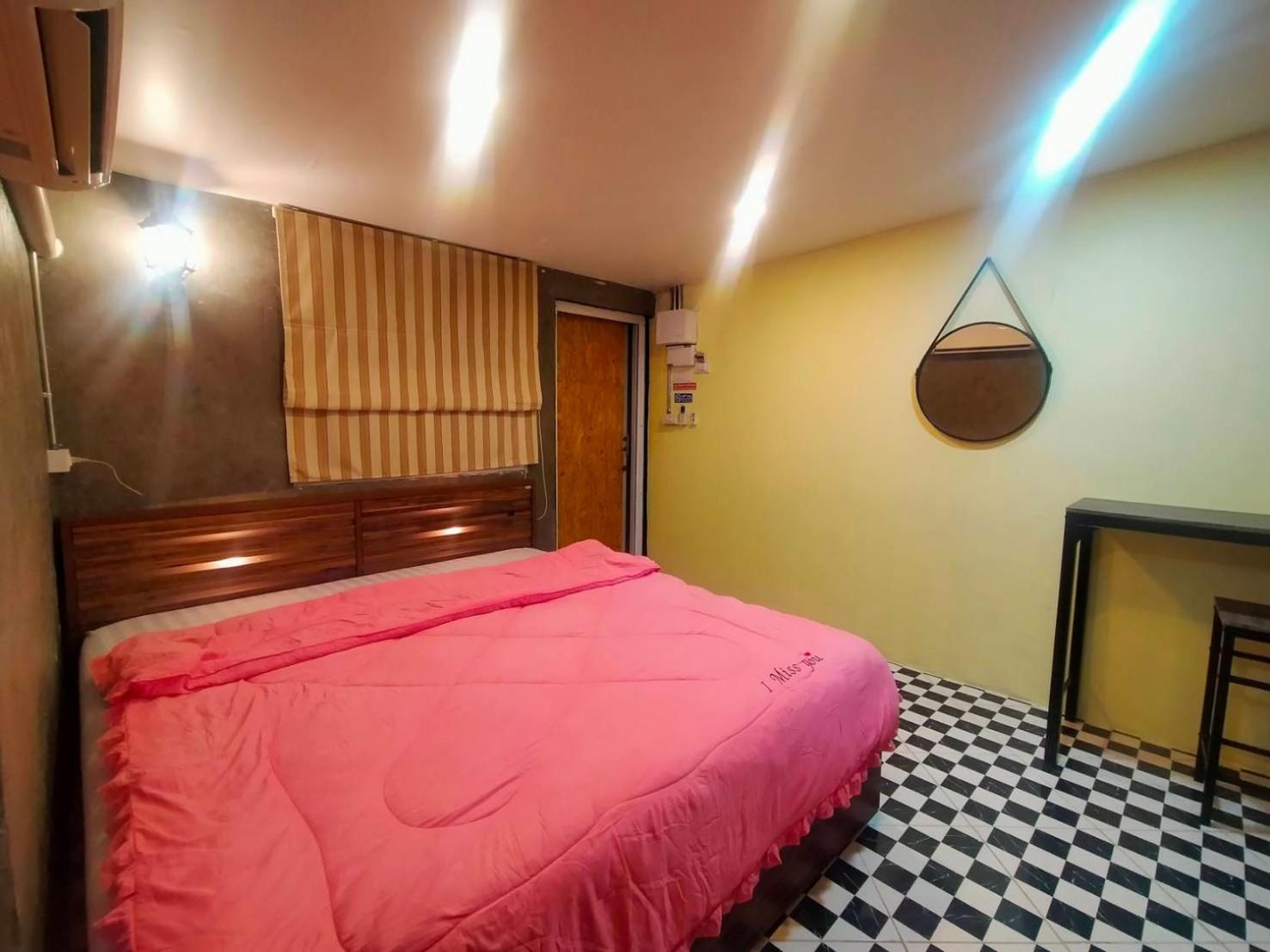 Ruenthip Homestay Bangkok Eksteriør billede