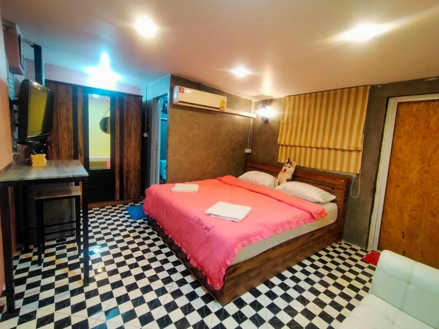 Ruenthip Homestay Bangkok Eksteriør billede