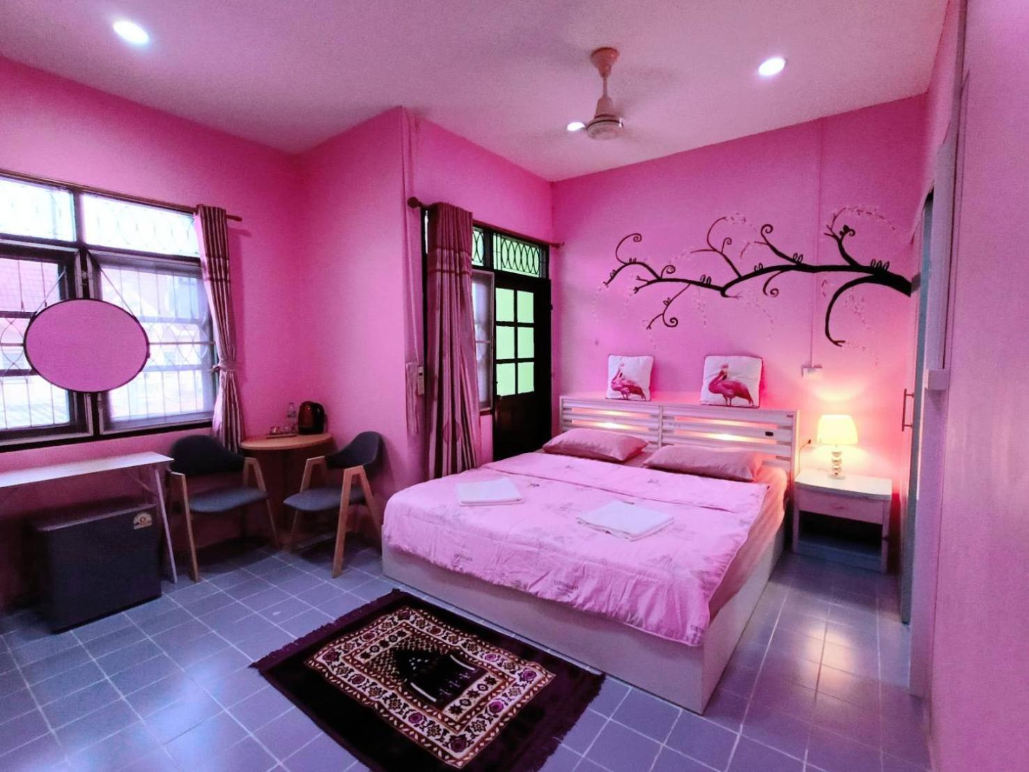 Ruenthip Homestay Bangkok Eksteriør billede