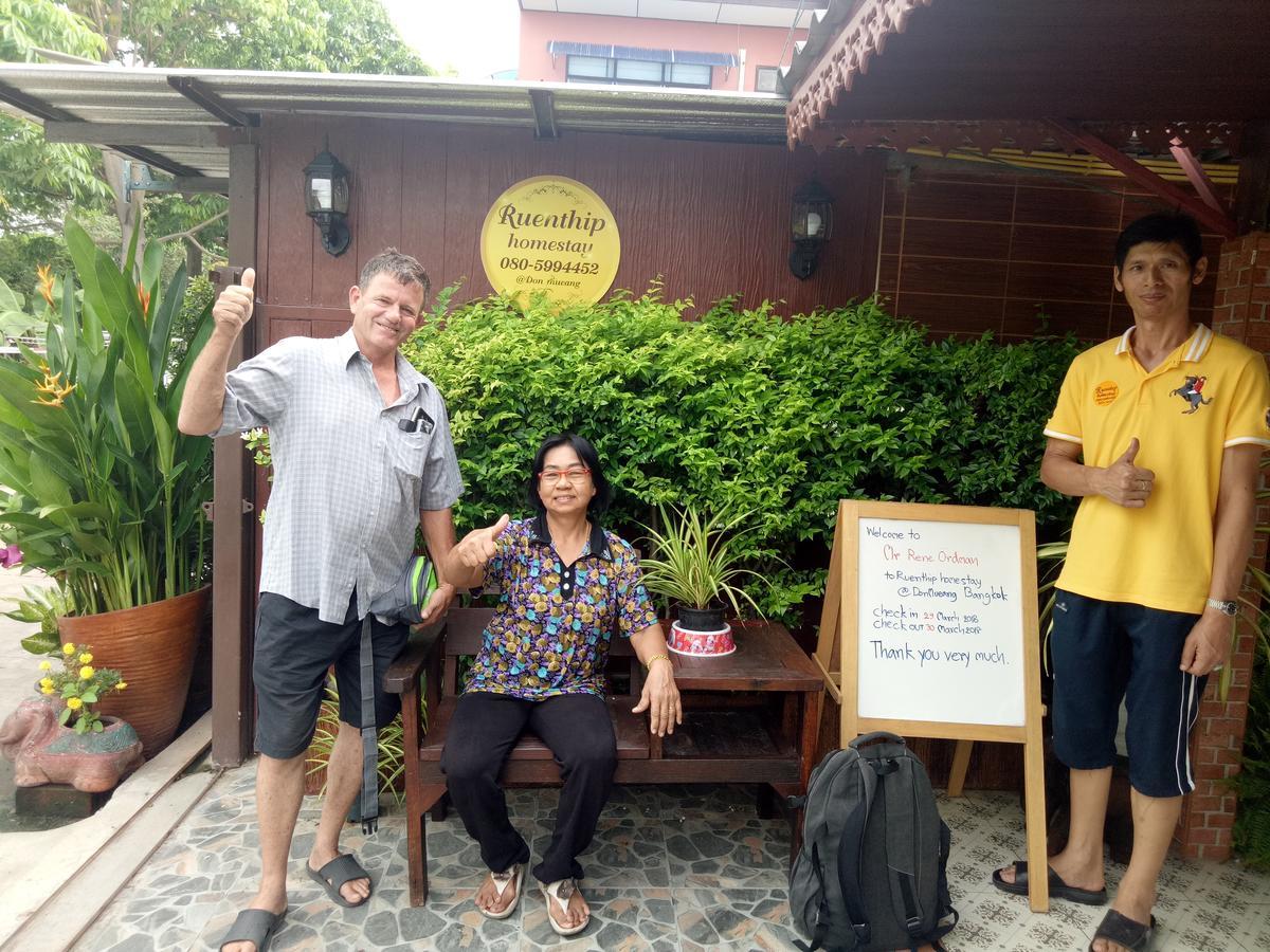 Ruenthip Homestay Bangkok Eksteriør billede