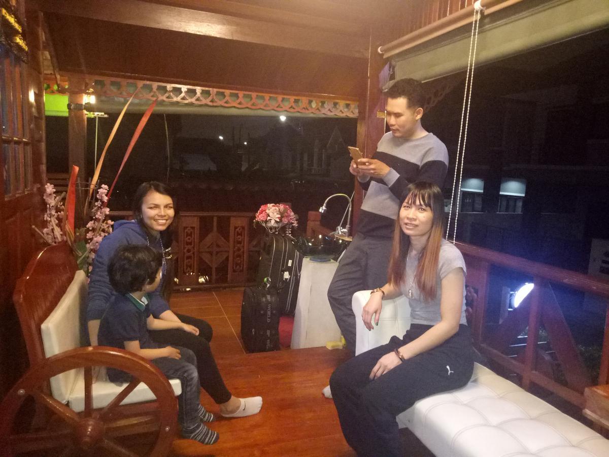 Ruenthip Homestay Bangkok Eksteriør billede